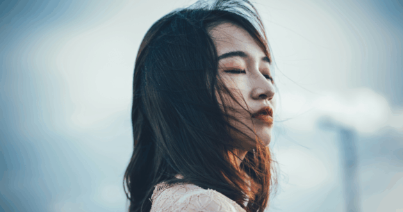 African proverb: However long the night, the dawn will break — psychology says people who hold onto this pattern of thinking during sustained difficulty display a specific cognitive resilience trait that has almost nothing to do with optimism