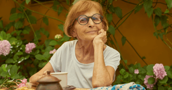 If a retiree has become noticeably more selective about who they spend time with, it’s not loneliness tightening its grip — it’s something psychologists say represents one of the clearest markers of genuine wisdom