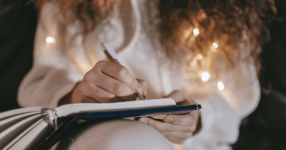 Behavioral scientists found that people who write about their thoughts before a difficult conversation don’t just feel more confident — they’re measurably less likely to say things they later regret, because the writing settles the self before the self has to perform