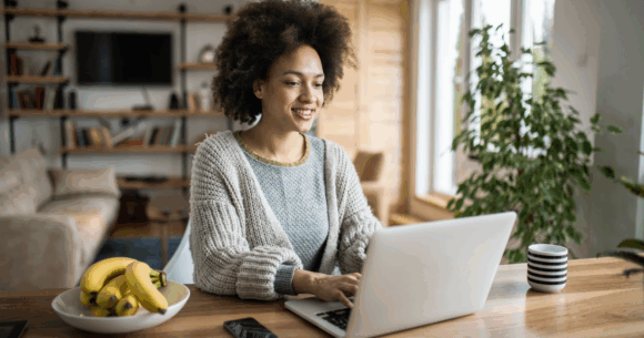 Is blogging still profitable? The bloggers who reach a full-time income wait an average of four years to get there, and the wait is getting longer, not shorter