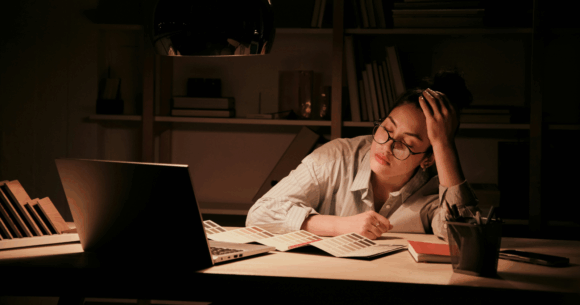 A large-scale field study using real-world healthcare data found no measurable evidence that medical professionals make worse decisions as their workday wears on, directly contradicting one of the most frequently repeated claims in modern popular psychology writing